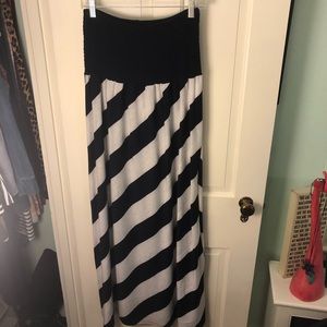 SHORELINE Navy and White Maxi Dress